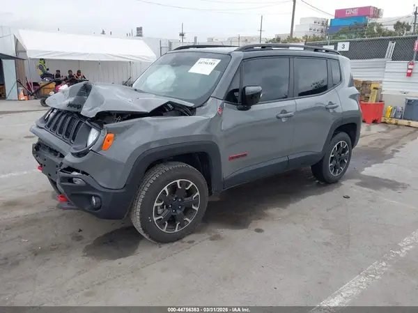 ZACNJDC14PPP24466 2023 JEEP RENEGADE - Image 2