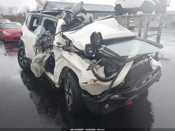 ZACNJDC15NPN61257 2022 JEEP RENEGADE - Image 1