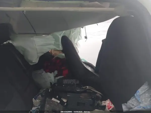 ZACNJDC15NPN61257 2022 JEEP RENEGADE - Image 8