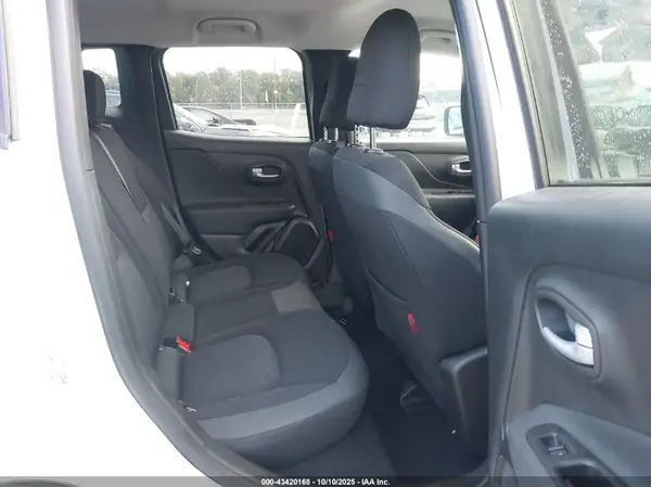 ZACNJDC15PPP55001 2023 JEEP RENEGADE - Image 8