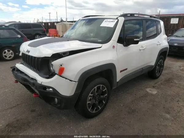 ZACNJDC15PPP67715 2023 JEEP RENEGADE - Image 2