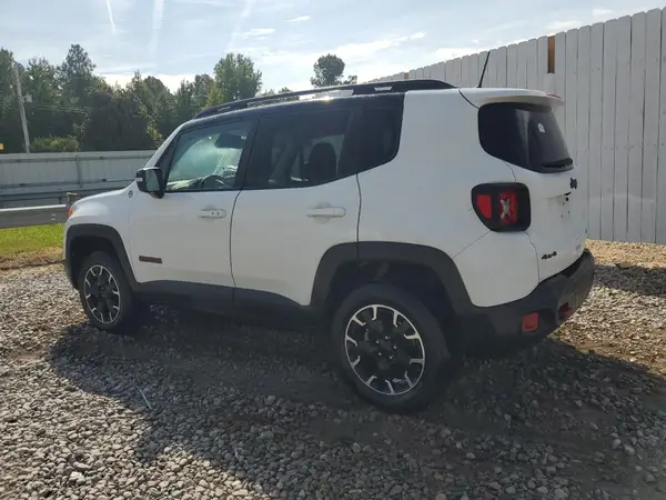 ZACNJDC15PPP71716 2023 JEEP RENEGADE - Image 2