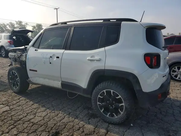 ZACNJDC15PPP71747 2023 JEEP RENEGADE - Image 2