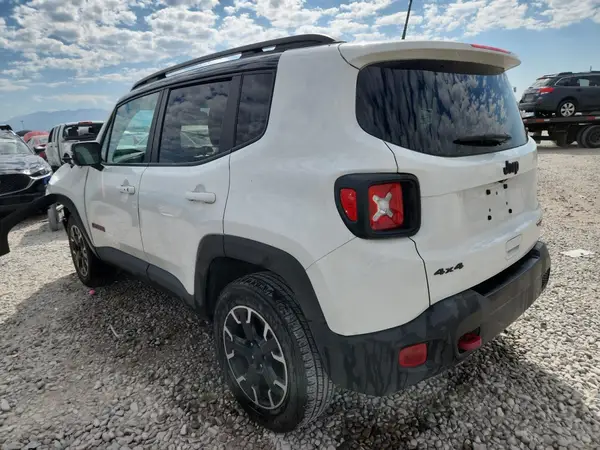 ZACNJDC16PPP19673 2023 JEEP RENEGADE - Image 2