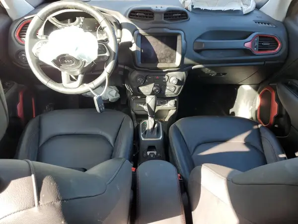 ZACNJDC16PPP22010 2023 JEEP RENEGADE - Image 8