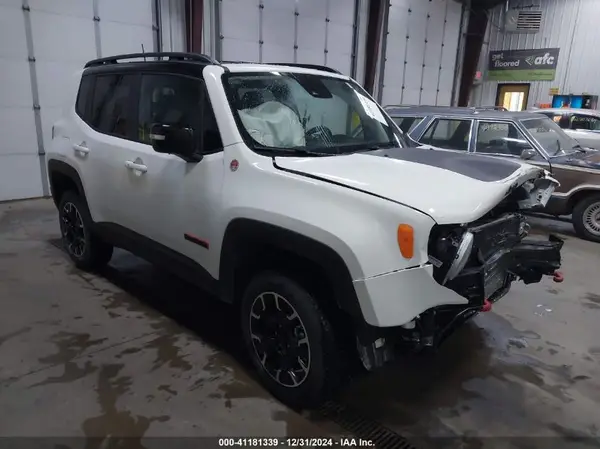 ZACNJDC16PPP37073 2023 JEEP RENEGADE - Image 1