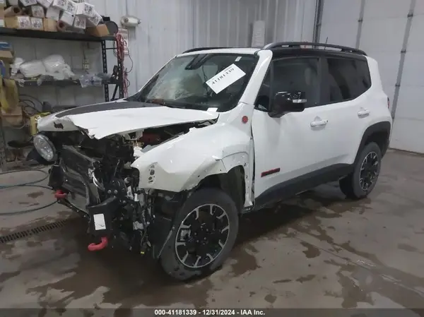ZACNJDC16PPP37073 2023 JEEP RENEGADE - Image 2