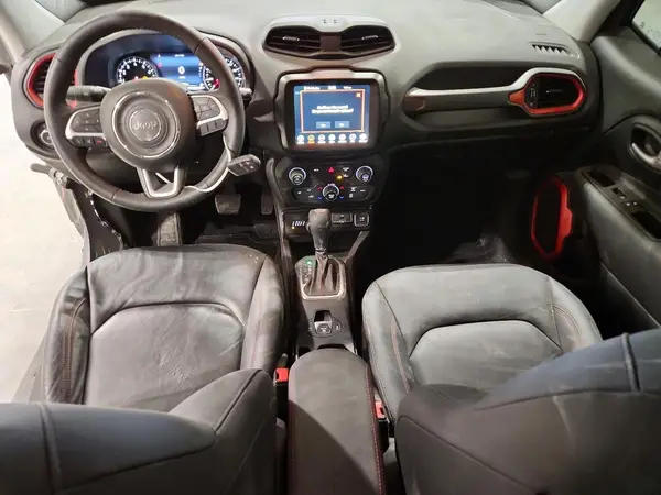 ZACNJDC16PPP37171 2023 JEEP RENEGADE - Image 8