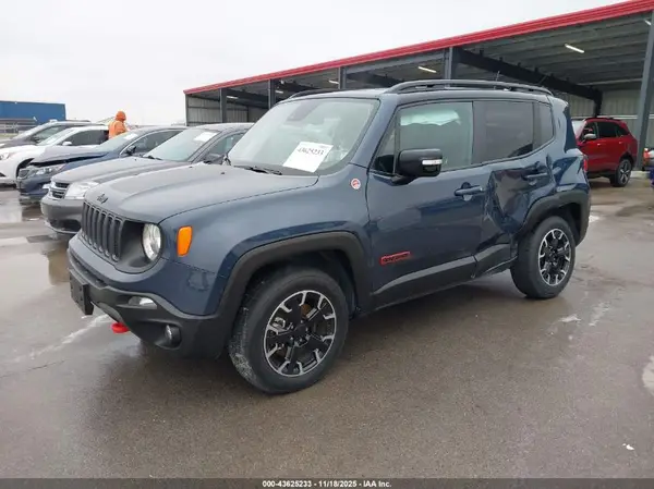 ZACNJDC16PPP37431 2023 JEEP RENEGADE - Image 2
