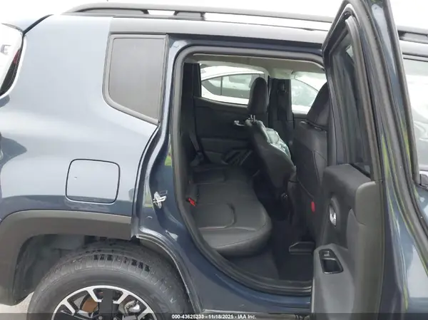 ZACNJDC16PPP37431 2023 JEEP RENEGADE - Image 8