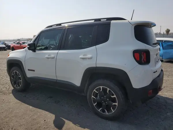 ZACNJDC16PPP60949 2023 JEEP RENEGADE - Image 2