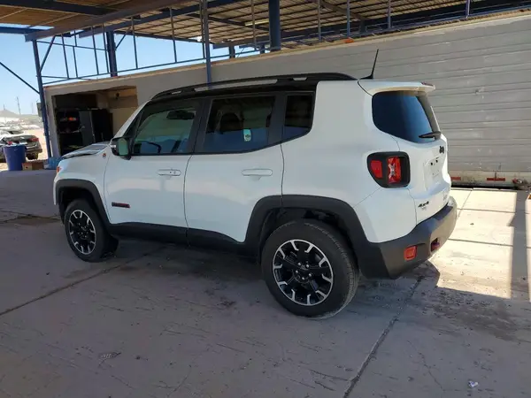 ZACNJDC16PPP67951 2023 JEEP RENEGADE - Image 2