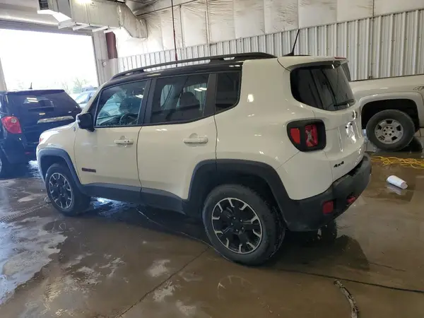 ZACNJDC16PPP70266 2023 JEEP RENEGADE - Image 2