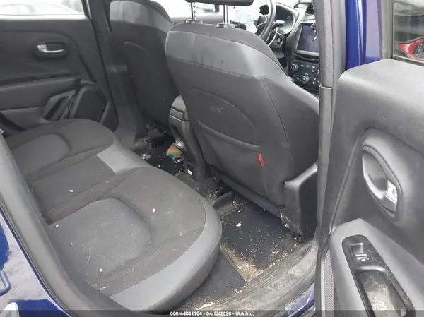 ZACNJDC17MPM50031 2021 JEEP RENEGADE - Image 8