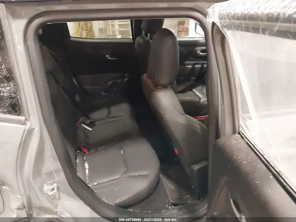 ZACNJDC17NPN79873 2022 JEEP RENEGADE - Image 8