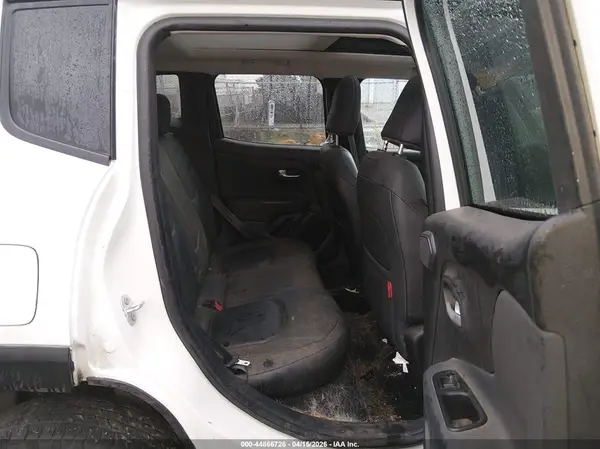 ZACNJDC17PPP21089 2023 JEEP RENEGADE - Image 8