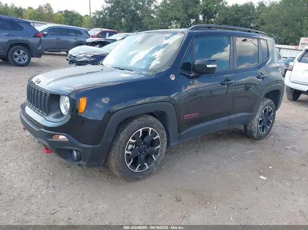 ZACNJDC17PPP63326 2023 JEEP RENEGADE - Image 2