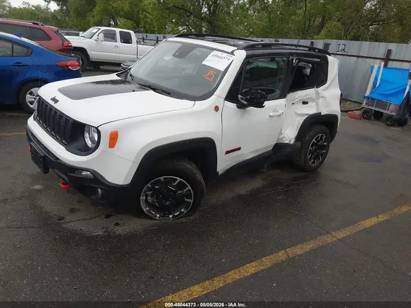 ZACNJDC17PPP67747 2023 JEEP RENEGADE - Image 2