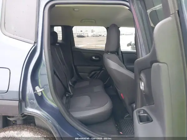 ZACNJDC17PPP72981 2023 JEEP RENEGADE - Image 8