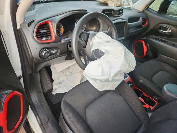 ZACNJDC18NPP00166 2022 JEEP RENEGADE - Image 8