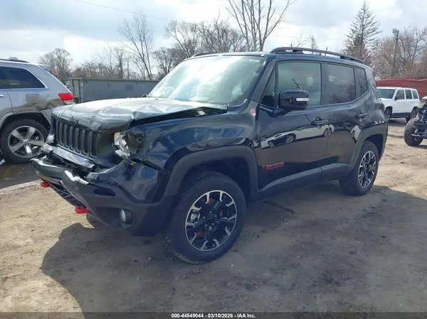 ZACNJDC18PPP15446 2023 JEEP RENEGADE - Image 2