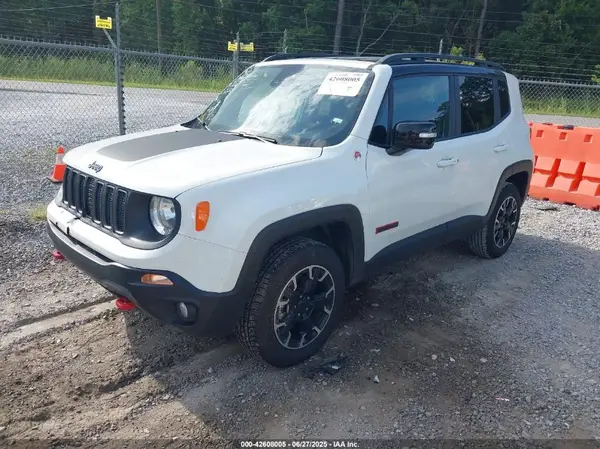 ZACNJDC18PPP66512 2023 JEEP RENEGADE - Image 2