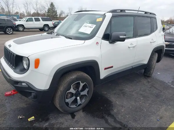 ZACNJDC19MPM33070 2021 JEEP RENEGADE - Image 2