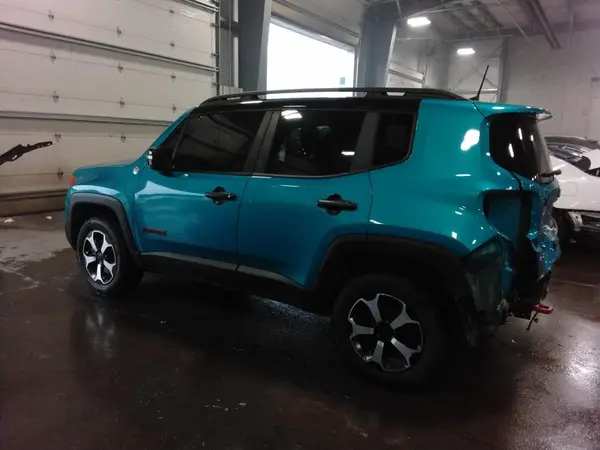 ZACNJDC19NPN80085 2022 JEEP RENEGADE - Image 2