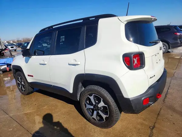 ZACNJDC19NPN99669 2022 JEEP RENEGADE - Image 2
