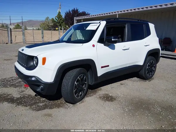 ZACNJDC19PPP67040 2023 JEEP RENEGADE - Image 2