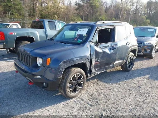 ZACNJDC19PPP70780 2023 JEEP RENEGADE - Image 2