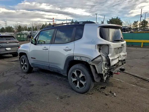 ZACNJDC1XMPM35667 2021 JEEP RENEGADE - Image 2