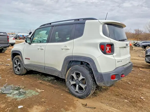 ZACNJDC1XNPN79964 2022 JEEP RENEGADE - Image 2