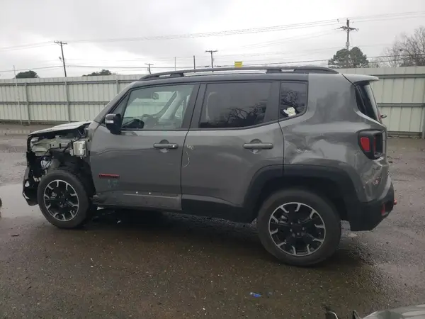 ZACNJDC1XPPP43863 2023 JEEP RENEGADE - Image 2