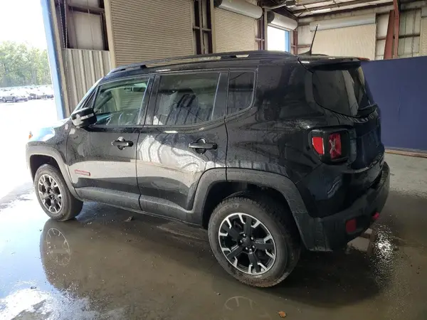ZACNJDC1XPPP71257 2023 JEEP RENEGADE - Image 2