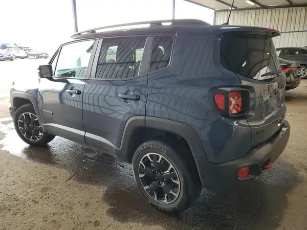 ZACNJDC1XPPP72294 2023 JEEP RENEGADE - Image 2