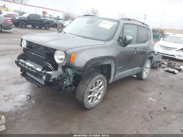 ZACNJDD10MPM26023 2021 JEEP RENEGADE - Image 2