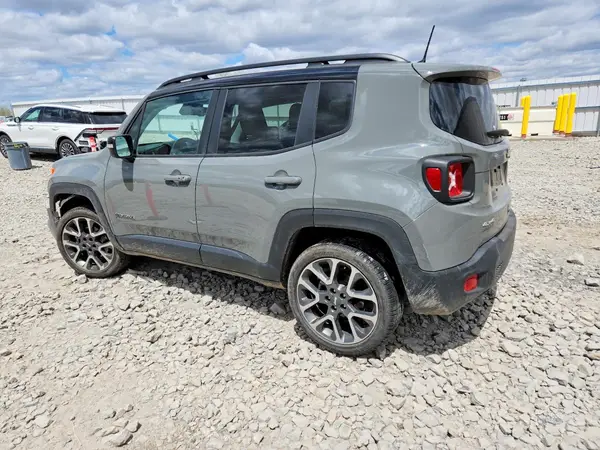 ZACNJDD10NPN62752 2022 JEEP RENEGADE - Image 2