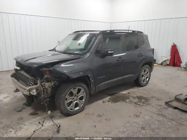 ZACNJDD10PPP21711 2023 JEEP RENEGADE - Image 2
