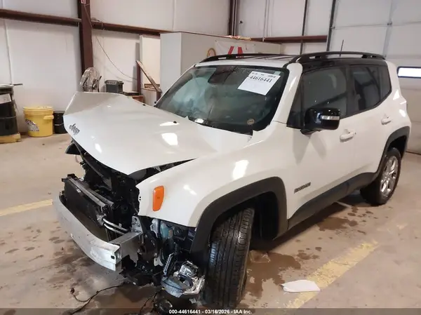 ZACNJDD10PPP62176 2023 JEEP RENEGADE - Image 2