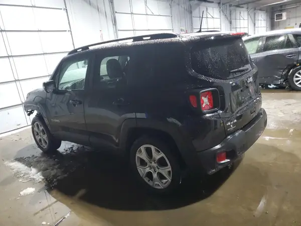 ZACNJDD13PPP15563 2023 JEEP RENEGADE - Image 2
