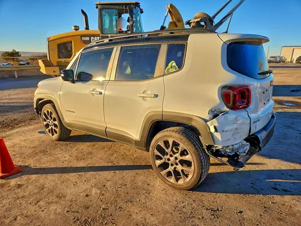 ZACNJDD13PPP27762 2023 JEEP RENEGADE - Image 2