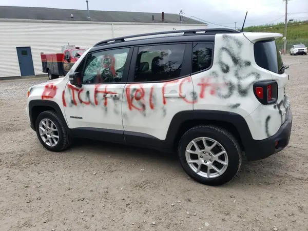 ZACNJDD14MPM28423 2021 JEEP RENEGADE - Image 2