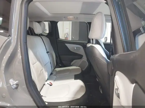 ZACNJDD14MPN28683 2021 JEEP RENEGADE - Image 8