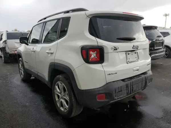 ZACNJDD14NPN49633 2022 JEEP RENEGADE - Image 2