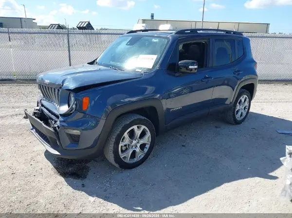 ZACNJDD14PPP11571 2023 JEEP RENEGADE - Image 2