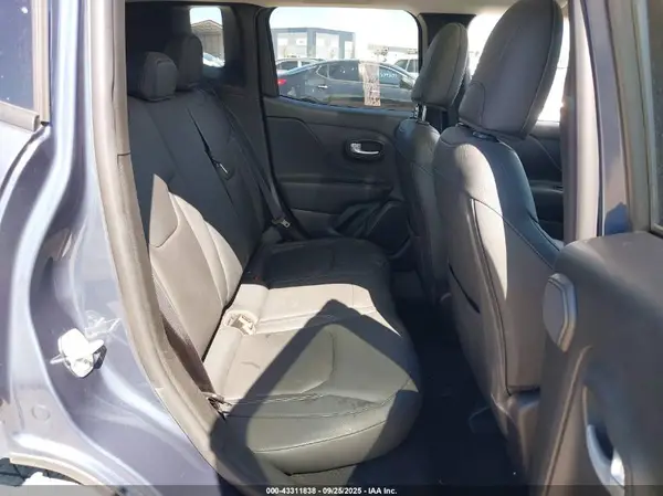 ZACNJDD14PPP11571 2023 JEEP RENEGADE - Image 8