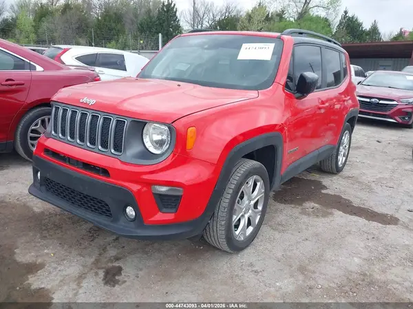 ZACNJDD15PPP37208 2023 JEEP RENEGADE - Image 2