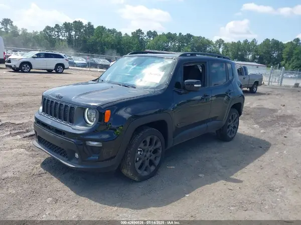 ZACNJDD15PPP63565 2023 JEEP RENEGADE - Image 2