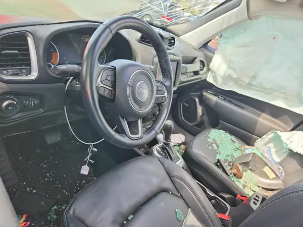 ZACNJDD16MPM53078 2021 JEEP RENEGADE - Image 8